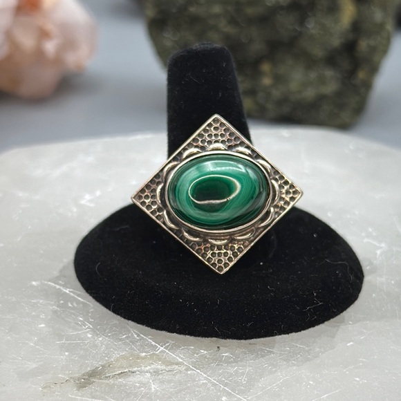 .925 Sterling Silver Ornate Malachite Ring - Picture 1 of 9